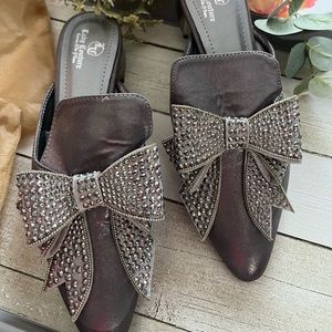 Lady Couture Gray Women’s Blingy Bow Mules 8.5